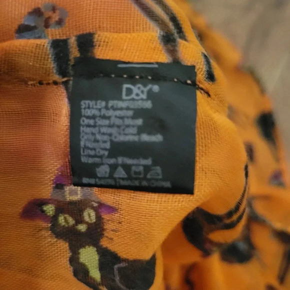 D&Y Women's Infinity Scarf Black Cat Halloween Orange - Picture 3 of 3